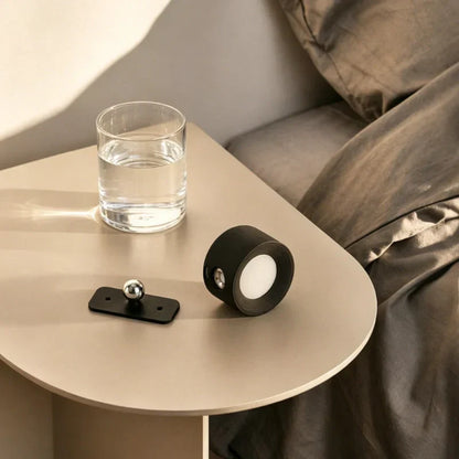 EasyLamp - Kabellose LED Wandleuchte mit 360° Drehung, USB-C Akku & Magnet, Dimmbar