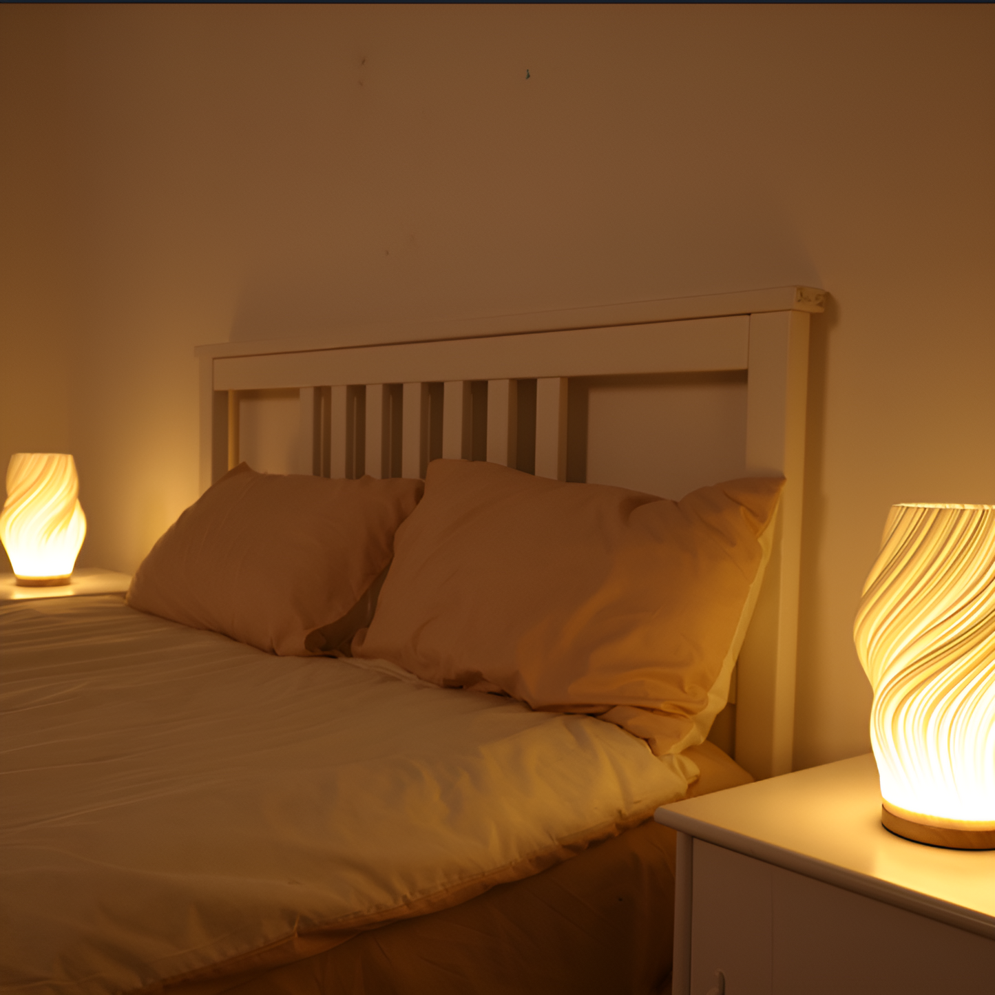DreamWave - Moderne cremefarbene 3D-Wellenlampe mit elegantem Holzsockel