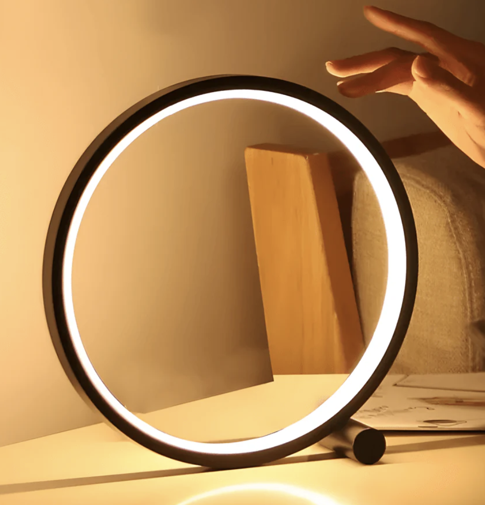LightCircle - Minimalistische Tischlampe mit Touch- und Dimmfunktion