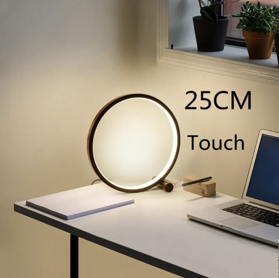 LightCircle - Minimalistische Tischlampe mit Touch- und Dimmfunktion