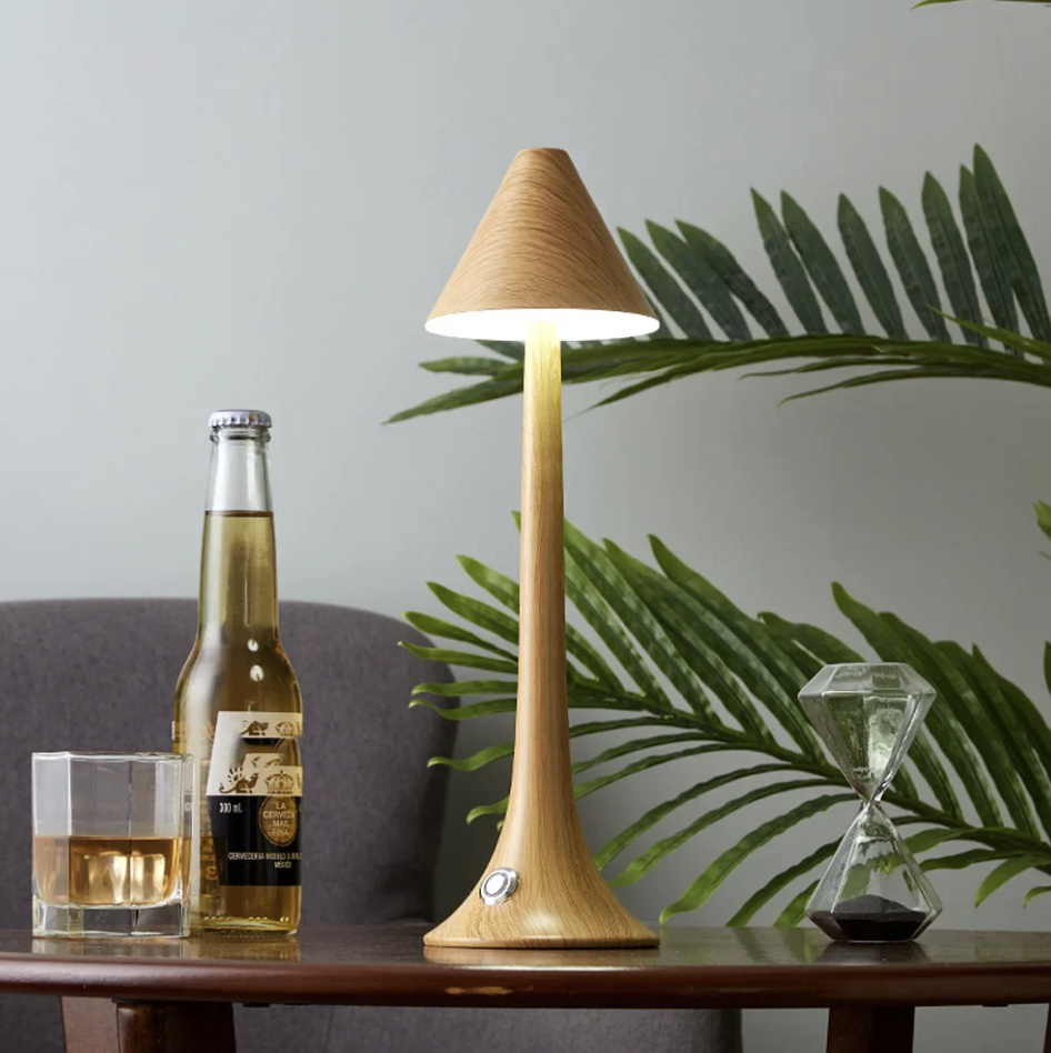 GlowWood - Elegante kabellose LED Holz-Tischlampe mit integriertem Akku