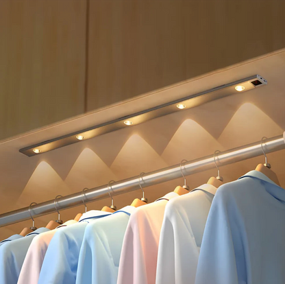 SmartWall - Kabellose LED Wandleuchte mit integriertem Bewegungsmelder