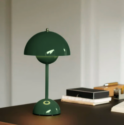 LunaGlow - Kabellose LED-Tischlampe im einzigartigen Retro-Schirmdesign