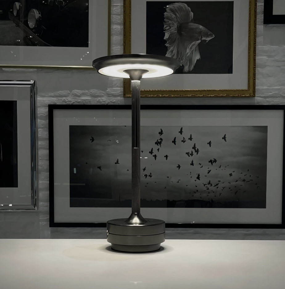 LumenArt - Dimmbare Kabellose Elegante Designer Tischleuchte