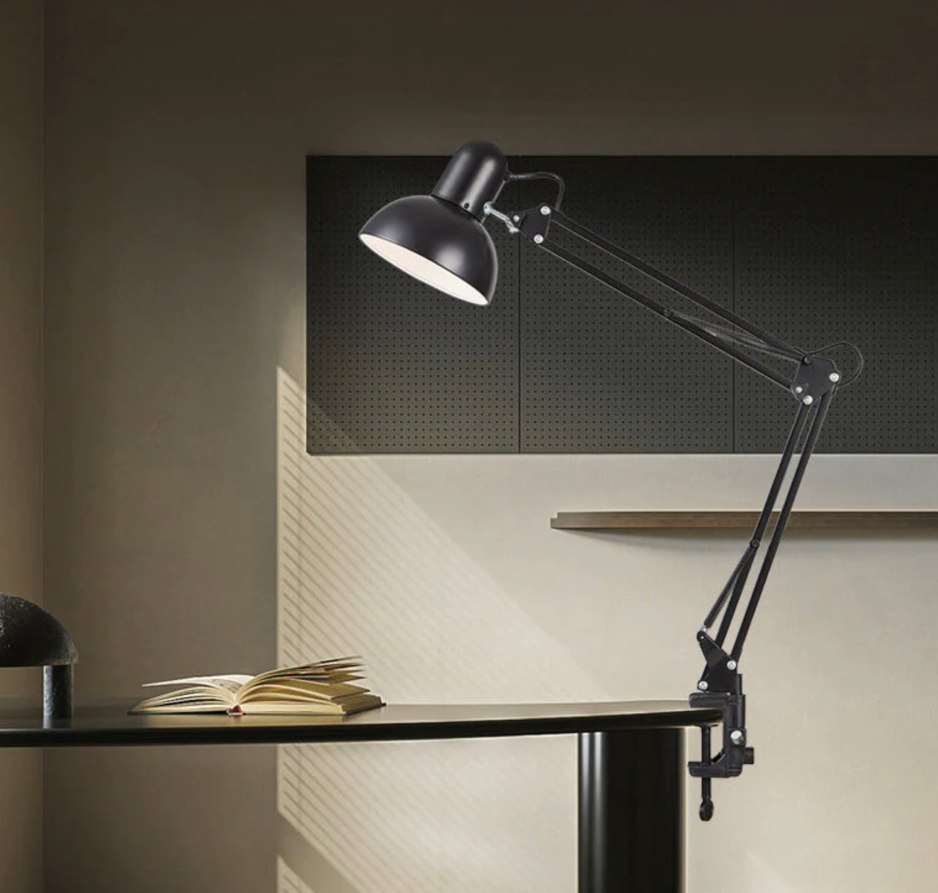 Moderne Tischlampe mit Klemme für Schreibtisch & Schlafzimmer